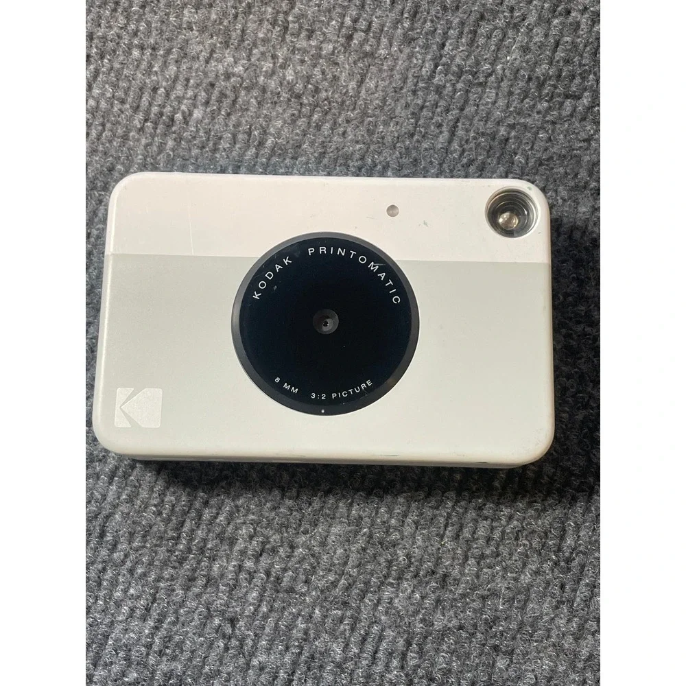 Kodak Printomatic Digital Instant Print Camera White Grey 8mm 3:2 RODOMATIC